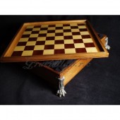 Šachový box - lví tlapy